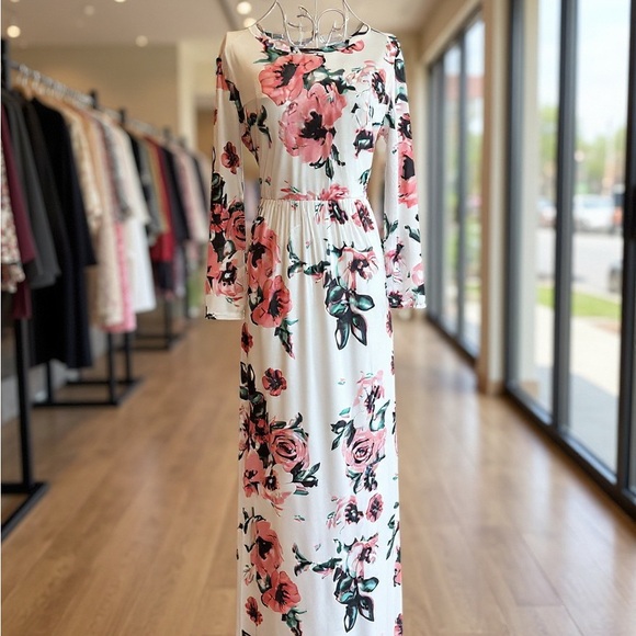 NWOT Never Worn, Women’s Floral Long Sleeve Maxi Dress - Size Small - Picture 1 of 5
